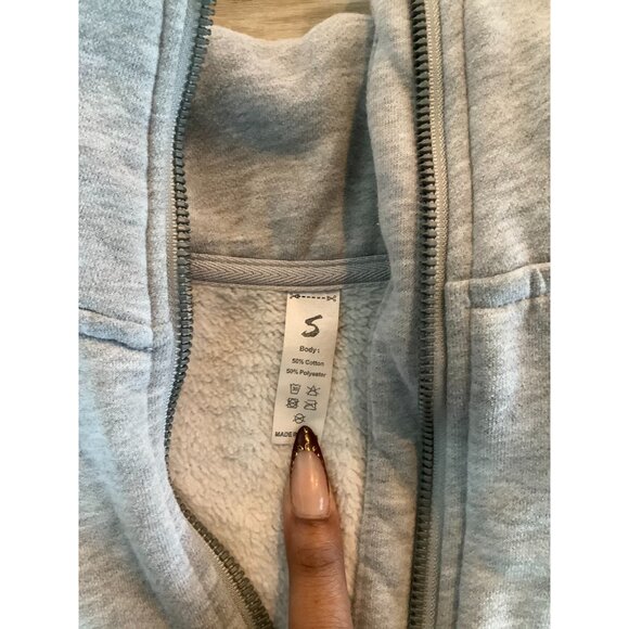 Women's Gray Athletic Quarter Zipper Cropped Pullover Sweatshirts Size Small - Picture 3 of 3